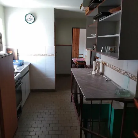 Δωμάτια σε οικογενειακή κατοικία Pohoraly